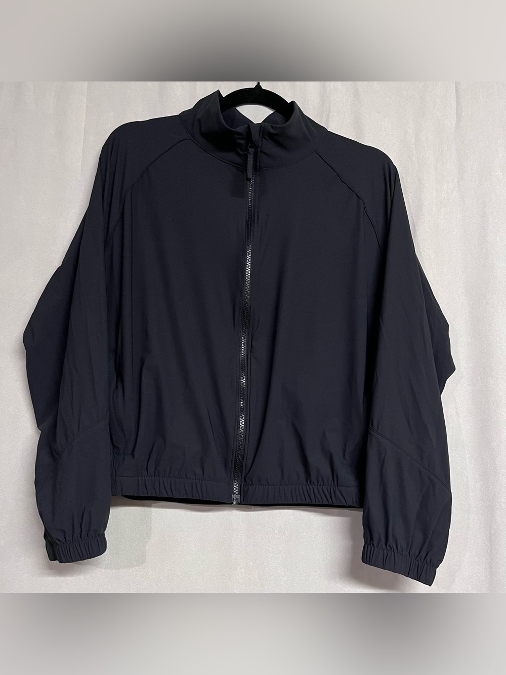 Mondetta Women's Cropped Black Lightweight Zip-Front Jacket